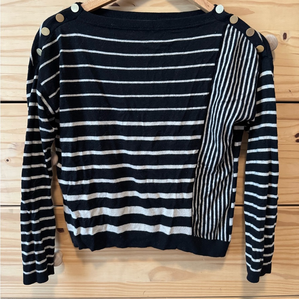 Ann Taylor Black and White Knit Top